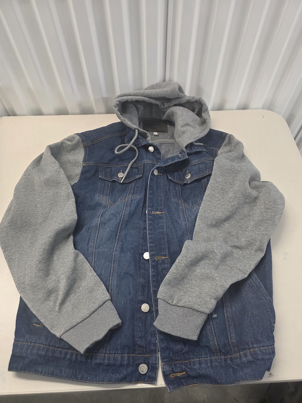 Logan & Martin Hooded Denim Jacket Men's Size Large